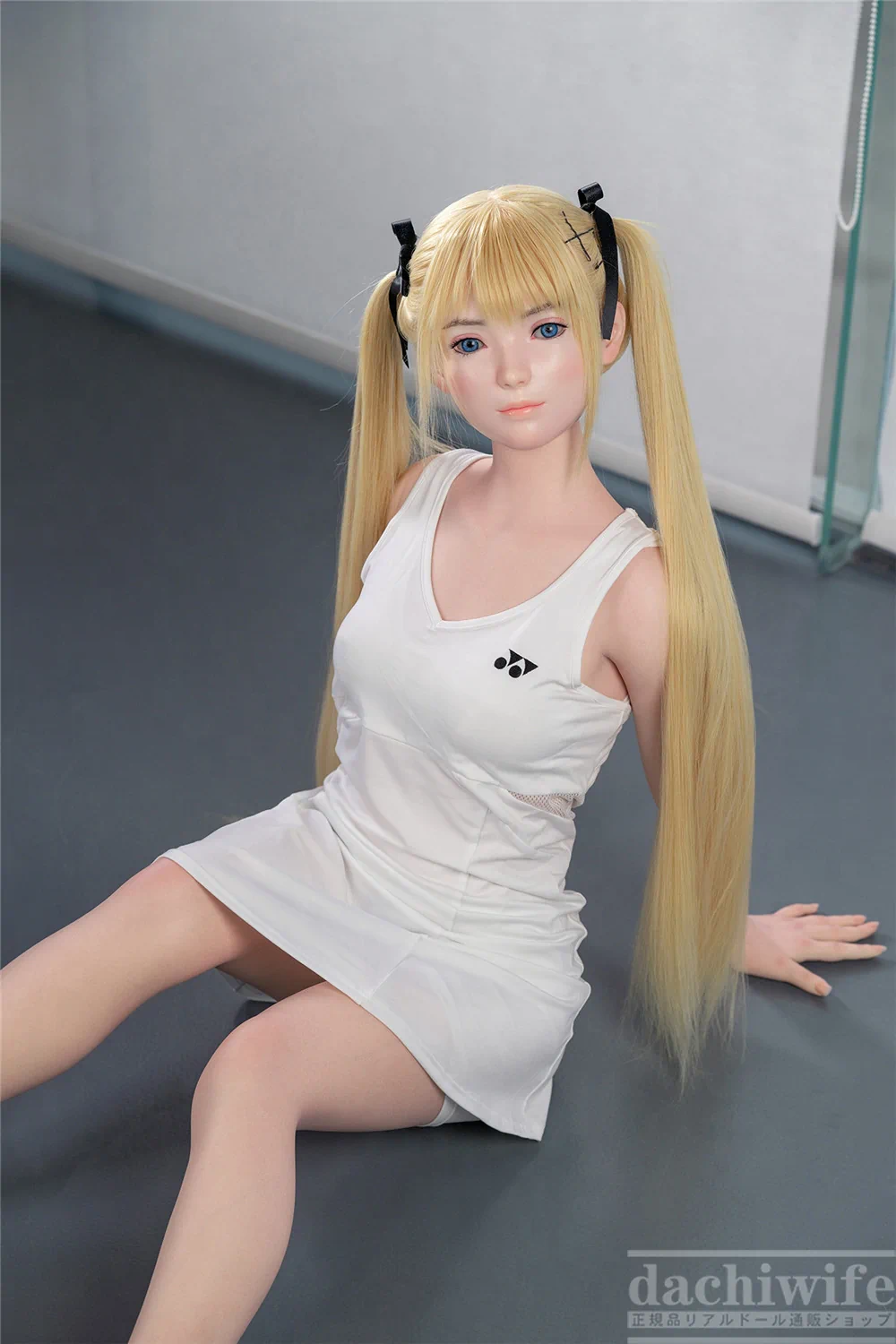 金髪のツインテール147cm G53青い瞳平胸ラブドール画像集